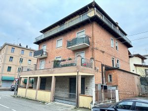 APPARTAMENTO AL PIANO PRIMO A VIGNOLA (ZONA VESCOVADA)