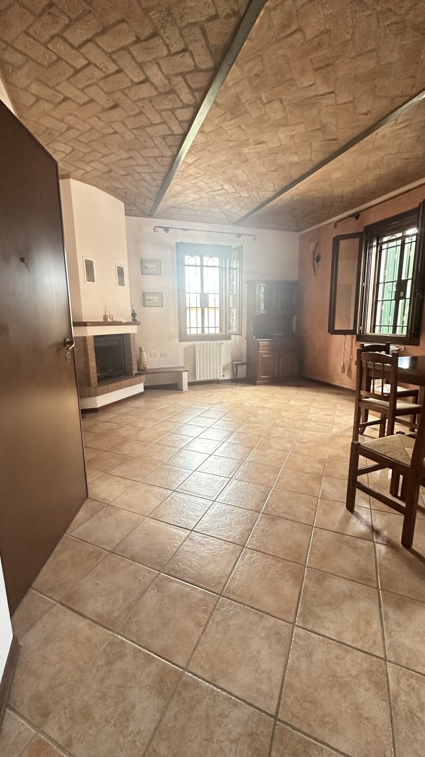 Appartamento su due livelli a Mulino di Savignano s. P.